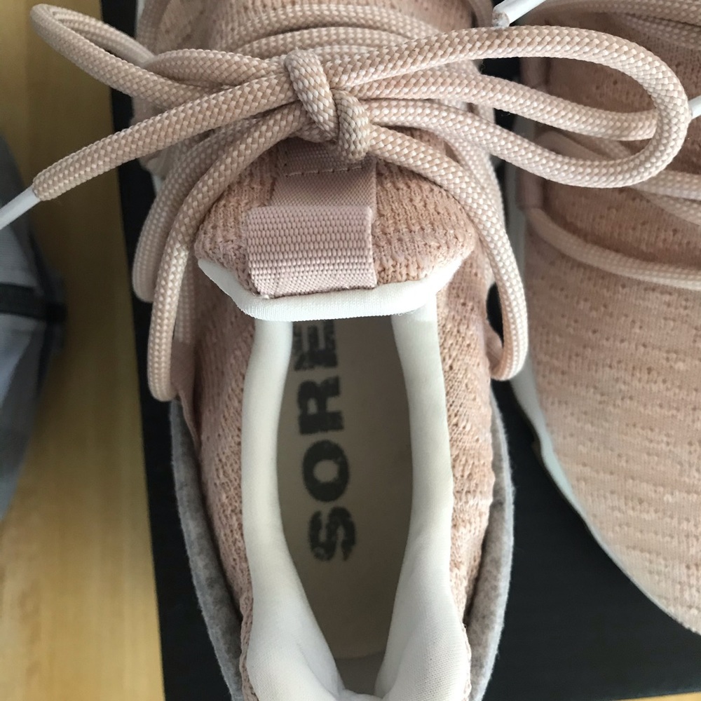 Sorel kinetic sneaker